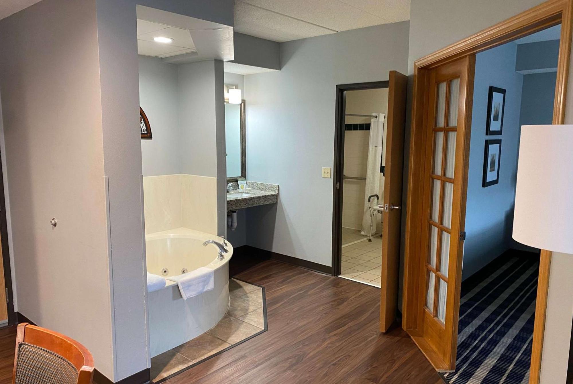 Americinn By Wyndham Chanhassen Eksteriør bilde